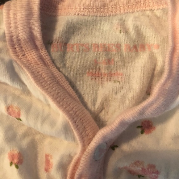 Burt’s Bees Footless Sleeper and Matching Hat - Picture 4 of 6